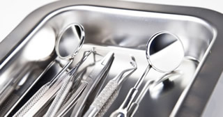 Oral Surgeon And Wisdom Teeth Extractions